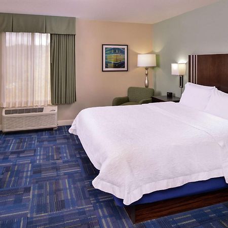 Hampton Inn Юджин Екстер'єр фото